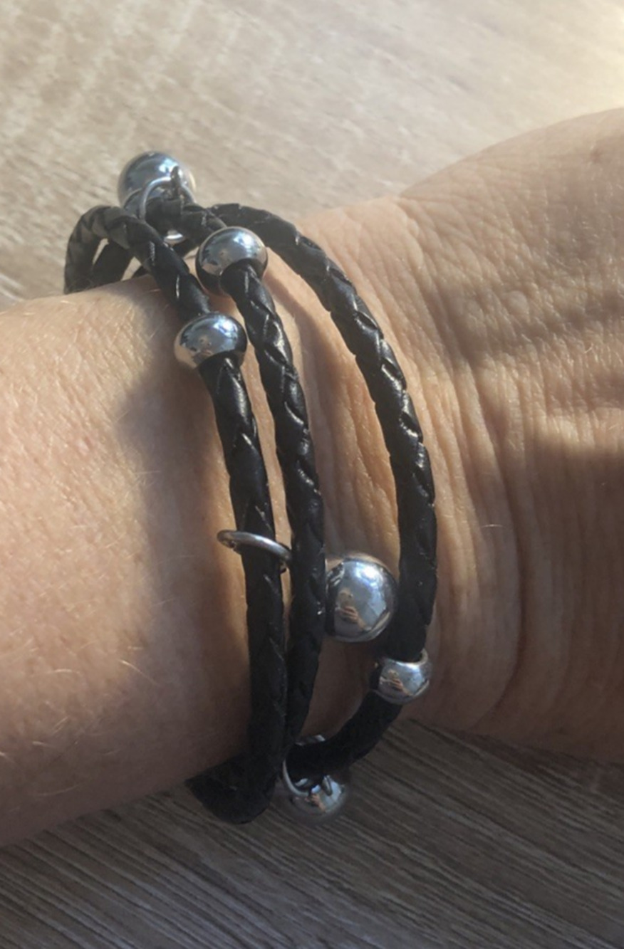 Bracelet Multi strand braided Black Leather & Stainless Steel Balls Magnetic 7"
